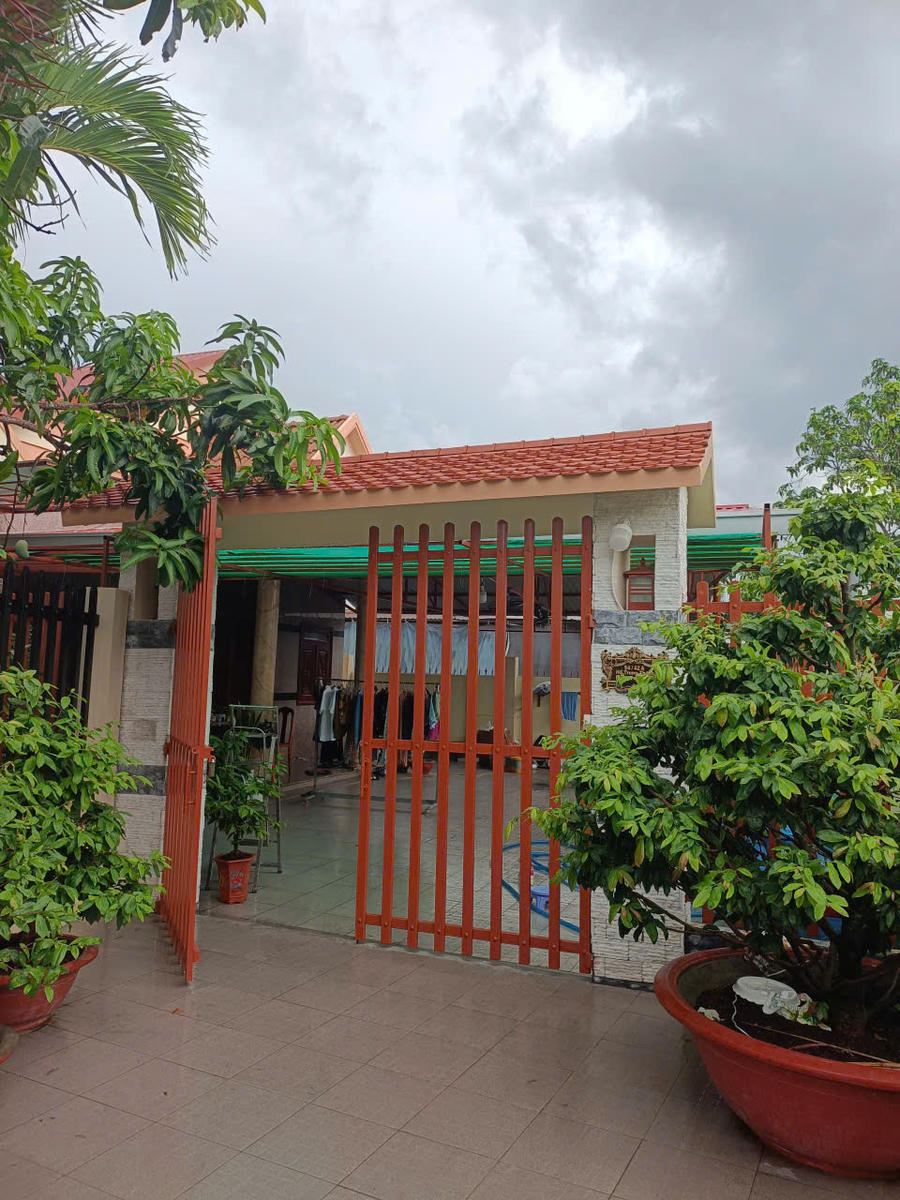 Ngôi nhà trên thửa đất tranh chấp hiện vẫn do bà Linh quản lý, sử dụng. 