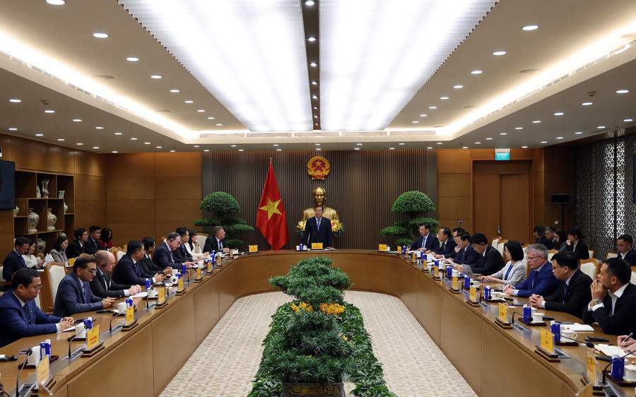 Việt Nam phấn đấu, đến năm 2030, đưa vào vận hành từ 6.000 - 17.000 MW điện gió ngoài khơi,.