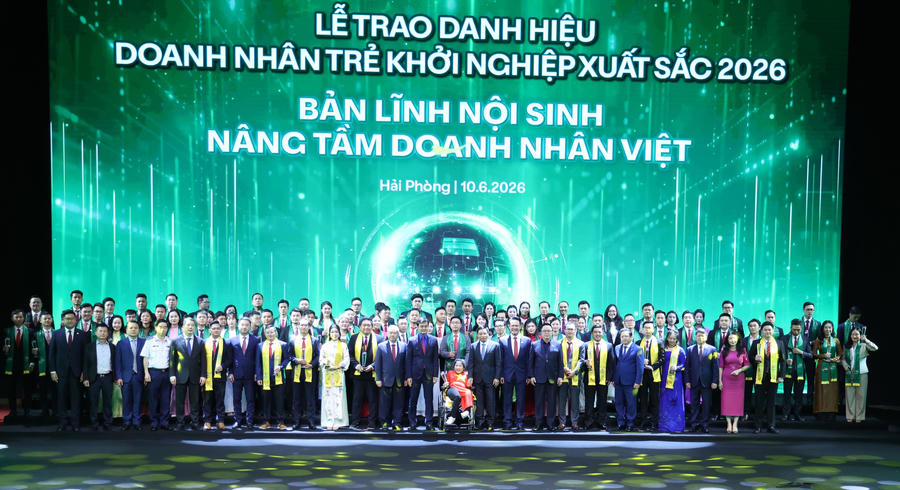 Phó Thủ tướng Nguyễn Văn Thắng nhiệt liệt chúc mừng 87 doanh nhân trẻ khởi nghiệp xuất sắc năm 2026.