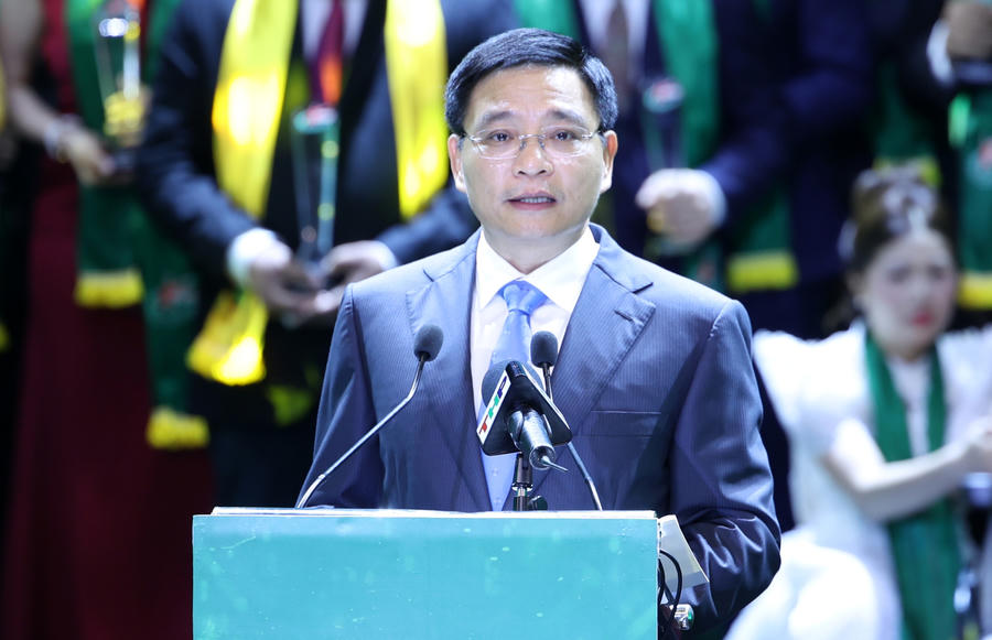 Phó Thủ tướng Nguyễn Văn Thắng phát biểu tại buổi Lễ trao danh hiệu Doanh nhân trẻ khởi nghiệp xuất sắc 2026.