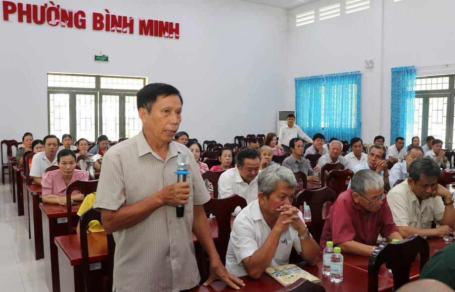 Cử tri kiến nghị lực lượng chức năng tăng cường tuần tra, kiểm soát tại các khu dân cư, nhất là vào những khung giờ cao điểm hoặc ban đêm