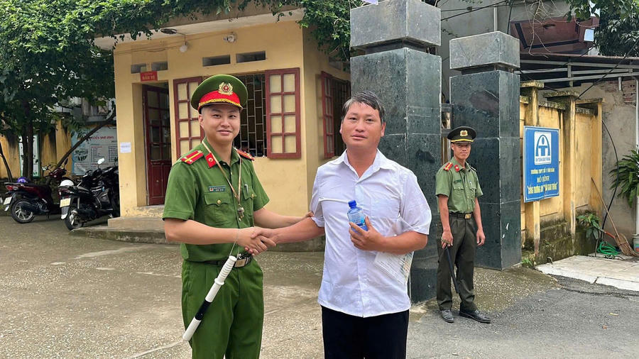Anh Sùng A Chúng tham dự kỳ thi tốt nghiệp THPT. (Ảnh: ĐVCC).