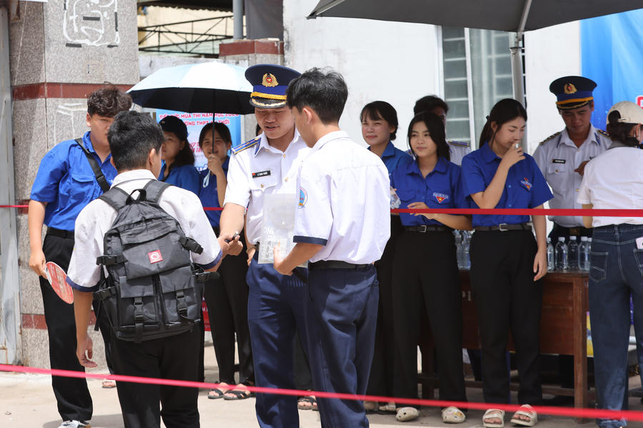 Những việc làm thiết thực của Hải đội 401 thể hiện tinh thần trách nhiệm vì cộng đồng, góp phần xây dựng hình ảnh người chiến sĩ Cảnh sát biển Việt Nam gần dân, sát dân, luôn đồng hành cùng thế hệ trẻ.