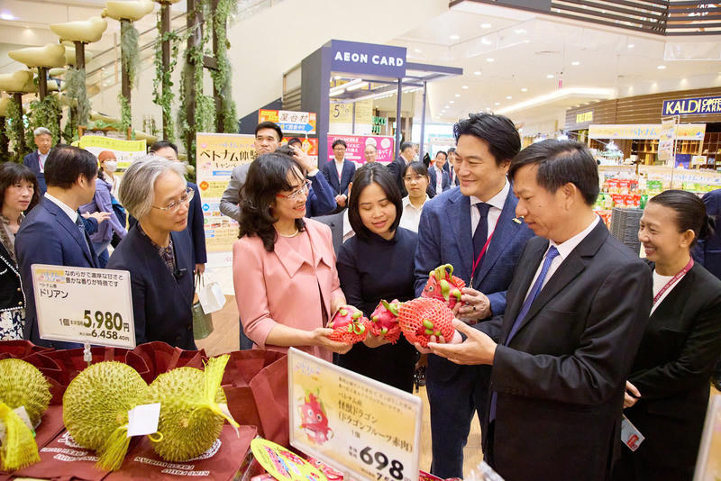 Bộ Công Thương phối hợp với AEON tổ chức Tuần hàng Việt Nam 2026 tại Nhật Bản và nhiều nước châu Á. Bộ Công Thương phối hợp với AEON tổ chức Tuần hàng Việt Nam 2026 tại Nhật Bản và nhiều nước châu Á.