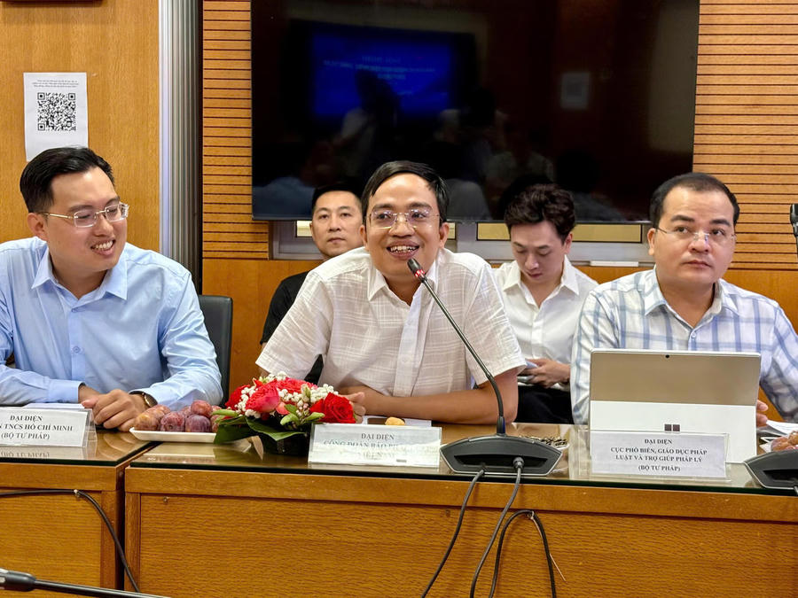 Các đại biểu tham dự tại Hội nghị.