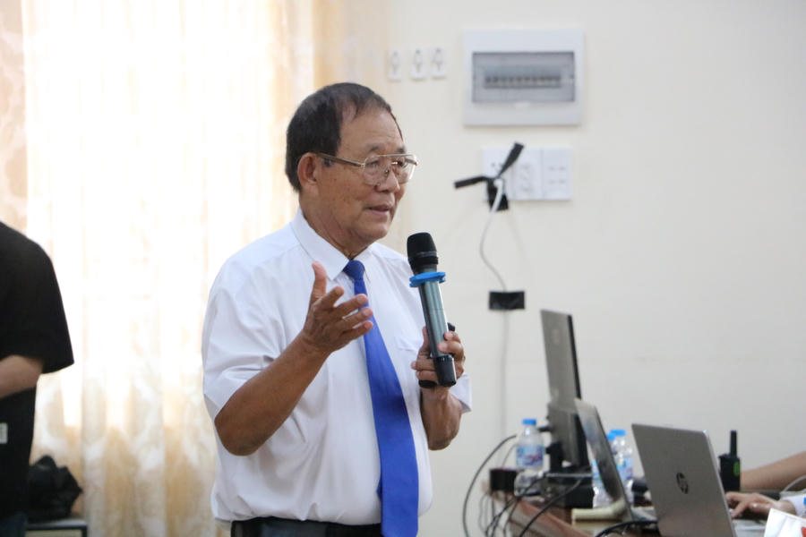 Các đại biểu tham gia ý kiến tại buổi tọa đàm