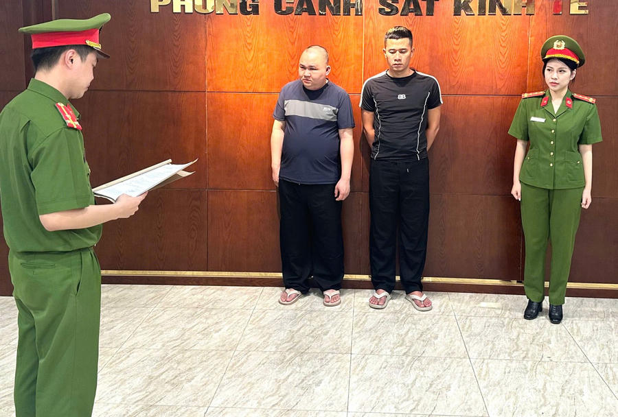 Cơ quan CSĐT Công an tỉnh Thanh Hóa thi hành Quyết định khởi tố vụ án, khởi tố bị can.