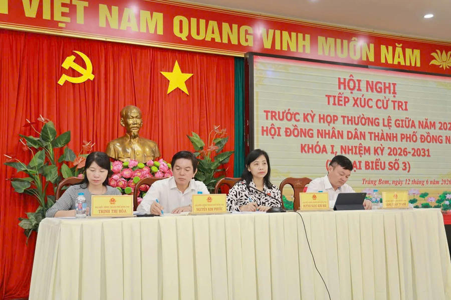 Tổ đại biểu số 3 HĐND TP Đồng Nai tiếp xúc cử tri phường Trảng Bom.