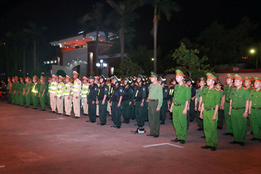 Các lực lượng tham gia đợt ra quân cao điểm.