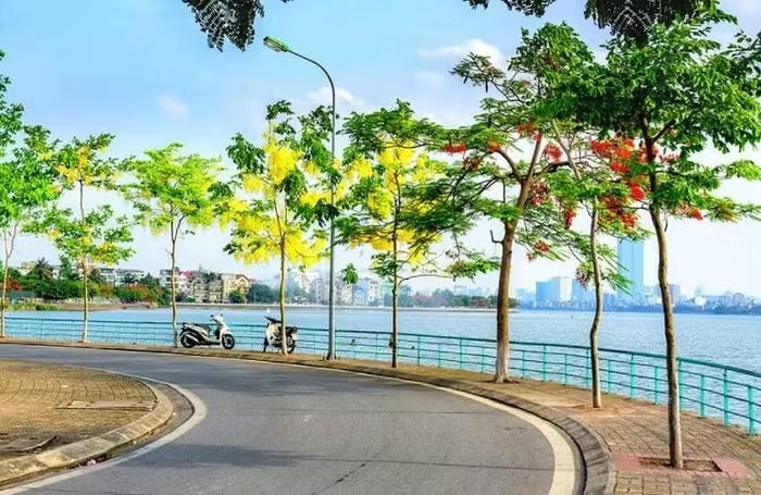 Tuyến đường ven Hồ Tây