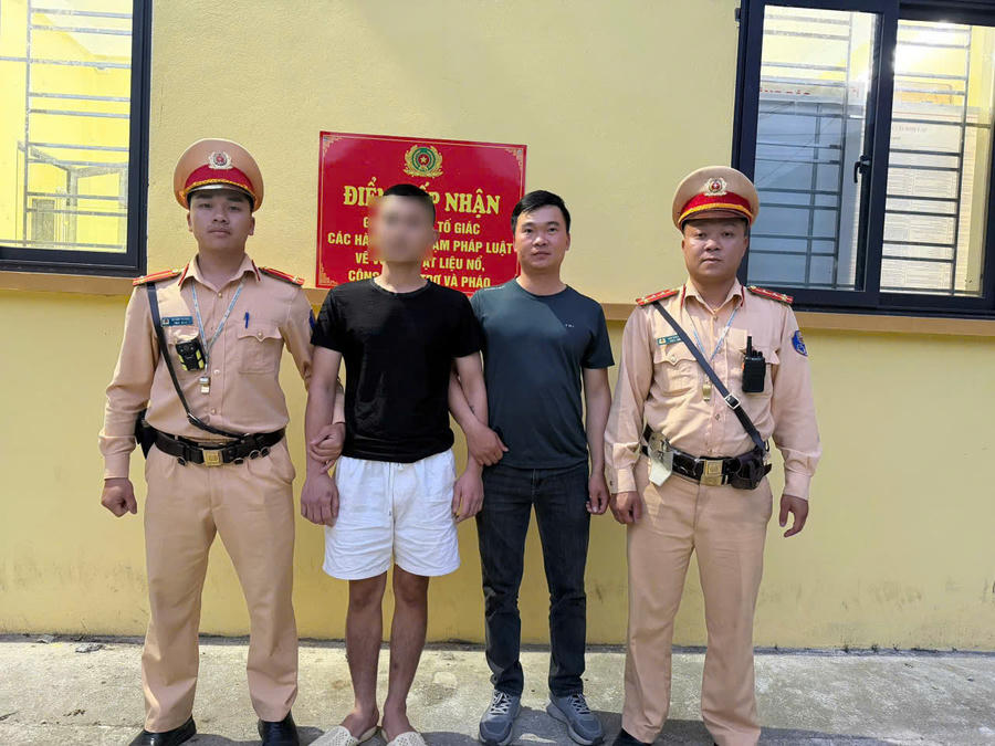Đối tượng M. V. V. tại cơ quan công an.