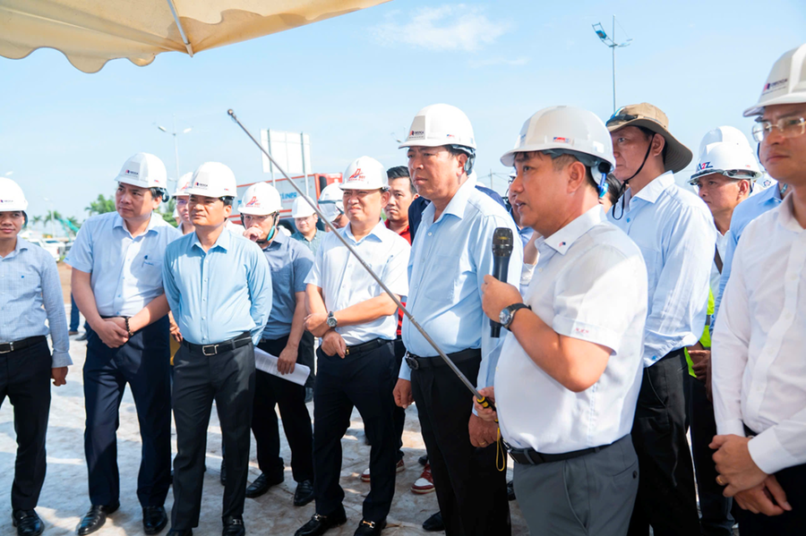 Bộ trưởng Bộ Xây dựng Trần Hồng Minh đặc biệt đánh giá cao là việc Đèo Cả tiên phong ứng dụng công nghệ số trong quản lý, điều hành và tổ chức thi công.