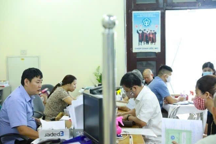 Nghị định mới của Chính phủ quy định việc tuyển dụng, ký hợp đồng viên chức sai quy định là hành vi gây lãng phí.
Nghị định mới của Chính phủ quy định việc tuyển dụng, ký hợp đồng viên chức sai quy định là hành vi gây lãng phí.