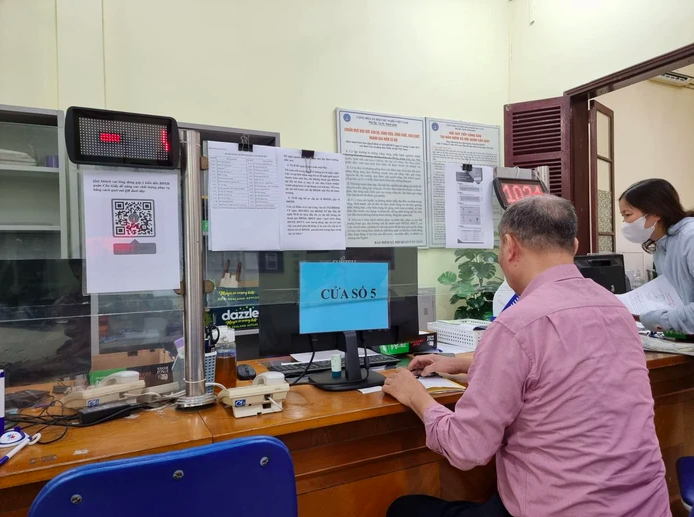 Người lao động đủ điều kiện hưởng BHXH một lần có thể nộp hồ sơ tại cơ quan BHXH gần nhất mà không cần giấy tạm trú. Người lao động đủ điều kiện hưởng BHXH một lần có thể nộp hồ sơ tại cơ quan BHXH gần nhất mà không cần giấy tạm trú.