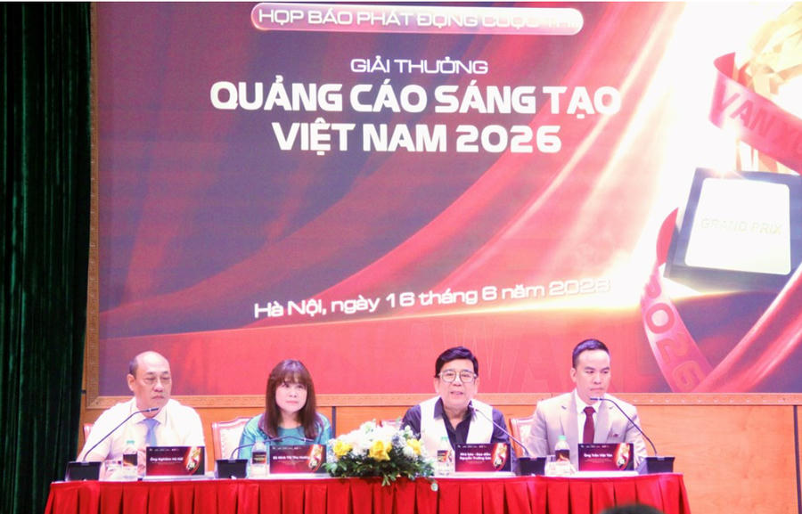 Các đại biểu dự buổi họp báo