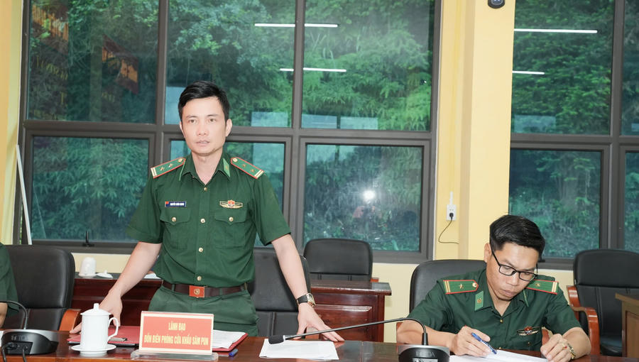 Các bên tham gia thảo luận.
