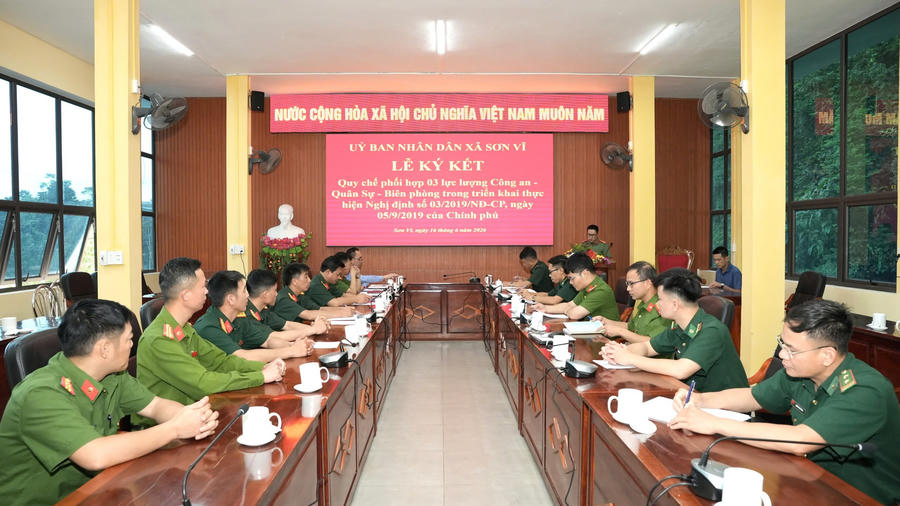 Các bên tham gia thảo luận.
