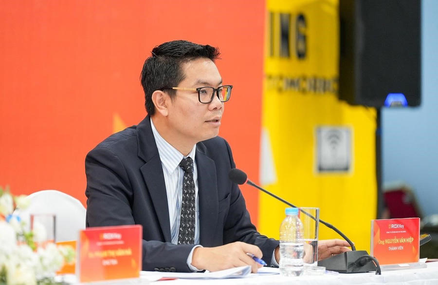 Tổng Giám đốc ROX Key Nguyễn Văn Hiệp chia sẻ về định hướng ứng dụng AI và công nghệ trong ĐHĐCĐ 2026