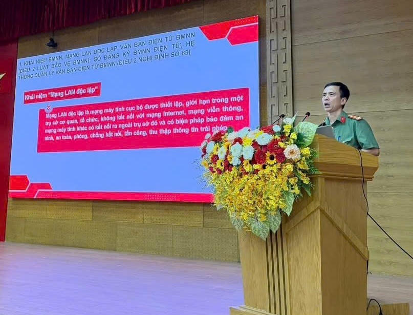 Tại hội nghị, những nội dung công tác bảo vệ bí mật nhà nước được các báo cáo viên quán triệt đến gần 1000 cán bộ, lãnh đạo các cấp.