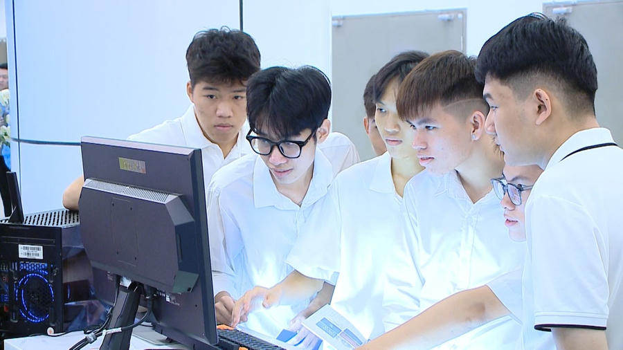 Dự thảo Thông tư quy định cơ sở giáo dục tổ chức thẩm định và phê duyệt đối với học liệu, tài liệu tự biên soạn hoặc khai thác từ nguồn học liệu mở hợp pháp. (Ảnh minh họa)