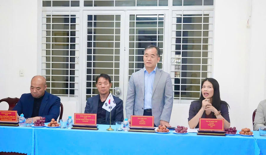Đoàn công tác của Sở Cảnh sát tỉnh Gyeongnam (Hàn Quốc) do Thiếu tướng Kim Jong Chul, Giám đốc Sở Cảnh sát tỉnh Gyeongnam làm Trưởng đoàn.