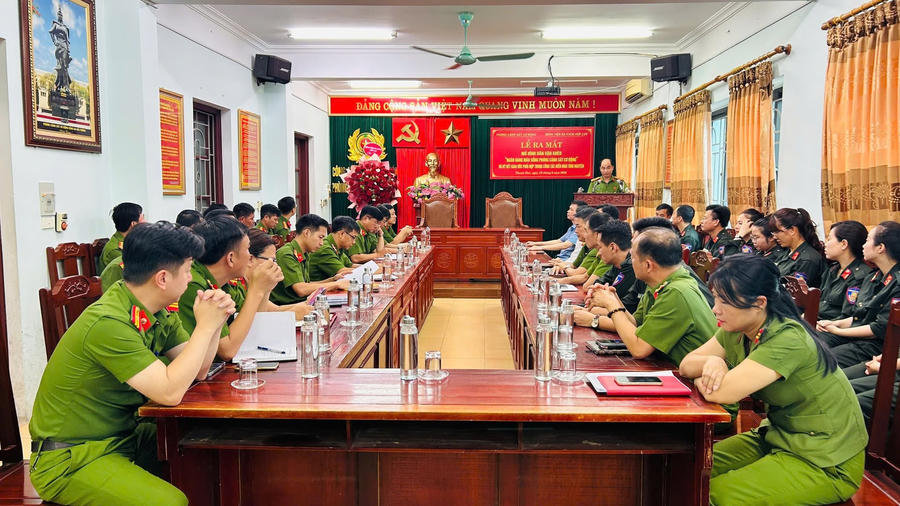 Toàn cảnh buổi lễ.