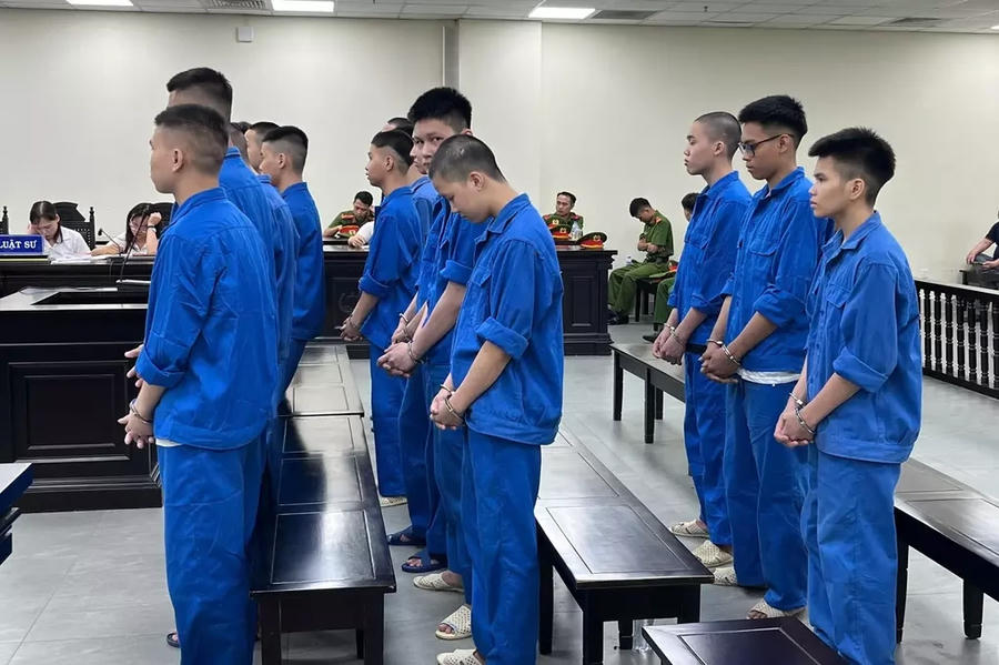 Các bị cáo tại tòa. Ảnh: Danh Lam