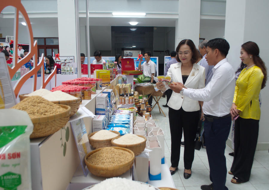 Hội chợ và Không gian triển lãm thương mại, giới thiệu sản phẩm OCOP địa phương diễn ra từ cuối tháng 6 đến đầu tháng 7/2026, góp phần quảng bá sản phẩm và kích cầu tiêu dùng.