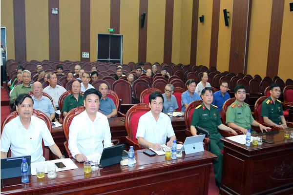 Các đại biểu dự hội nghị.