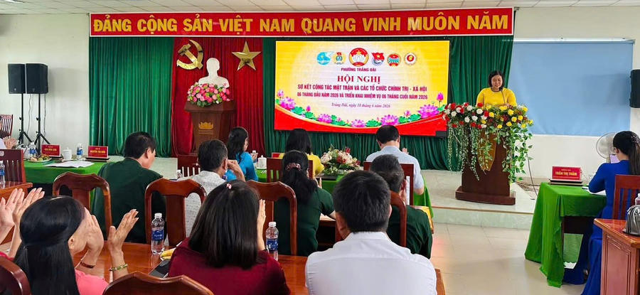 Quang cảnh hội nghị.