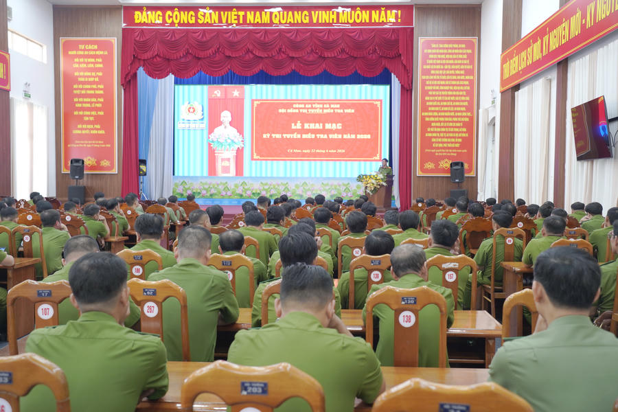 Quang cảnh lễ khai mạc Kỳ thi tuyển Điều tra viên.
