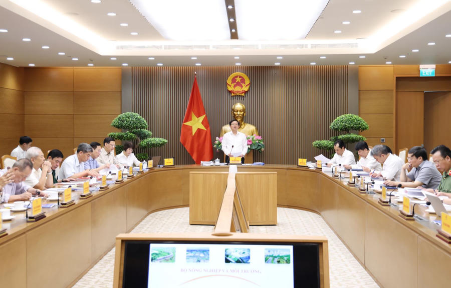 Phó Thủ tướng Hồ Quốc Dũng yêu cầu khắc phục quy hoạch treo, sử dụng hiệu quả từng tấc đất cho phát triển. Ảnh: VGP
