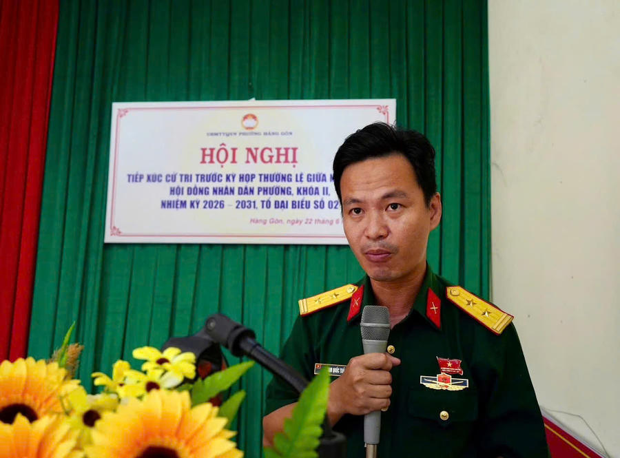 Đại biểu trình bày ý kiến.
