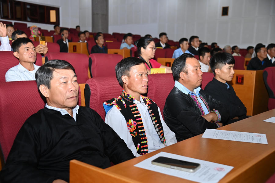 Trưởng bản, người có uy tín dự Chương trình “Điểm tựa của bản làng” năm 2026.