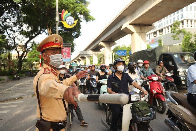 Công an TP Hà Nội thông báo về việc cấm, hạn chế phương tiện trong 2 ngày 24-25/6.