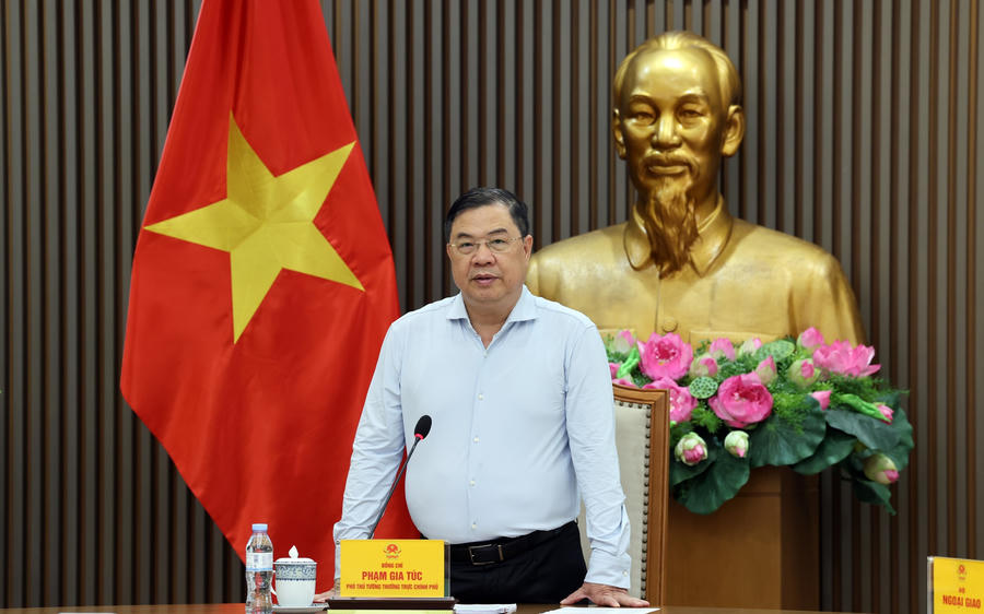 Ủy viên Bộ Chính trị, Phó Thủ tướng Thường trực Phạm Gia Túc chủ trì cuộc họp Ủy ban Hợp tác Việt Nam – Lào - Ảnh: VGP