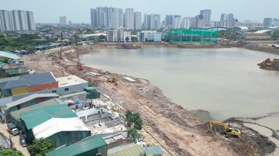 Theo thiết kế, hồ có diện tích xây dựng khoảng 36,76ha, trong đó diện tích mặt nước khoảng 31,5ha; hệ thống kè bao quanh dài khoảng 2.684m, kết nối với sông Nhuệ và trạm bơm Đồng Bông.