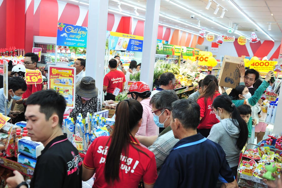 Chính phủ hoàn thiện quy định về khuyến mại, thúc đẩy chuyển đổi số trong xúc tiến thương mại.