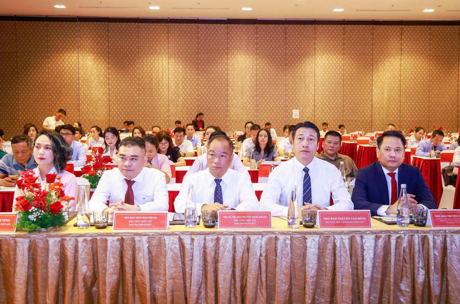 Các đại biểu tham dự hội thảo. Ảnh Quang Vinh.