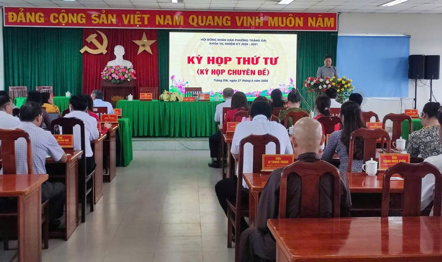 Theo Nghị quyết Kỳ họp được thông qua, phường Trảng Dài sẽ tổ chức lại còn 5 khu phố gồm: Khu phố 1, Khu phố 2, Khu phố 3, Khu phố 4 và Khu phố Thiện Tân.