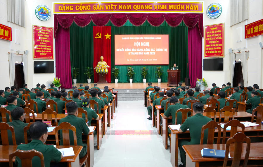 Quang cảnh Hội nghị sơ kết công tác Đảng, công tác chính trị 6 tháng đầu năm 2026.