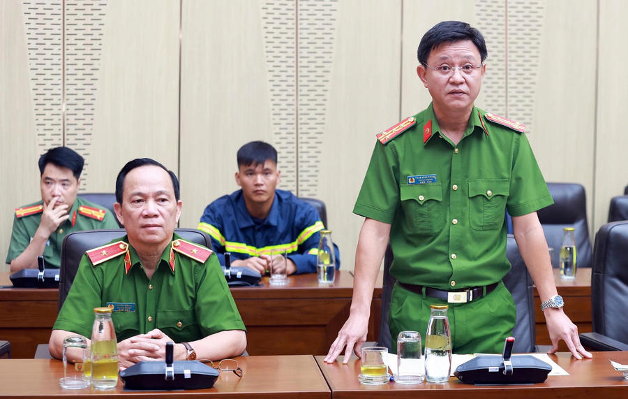 Đại tá Phạm Hùng Dương, Phó Cục trưởng Cục Cảnh sát phòng cháy, chữa cháy và cứu nạn, cứu hộ, Trưởng đoàn công tác phát biểu nhận nhiệm vụ.