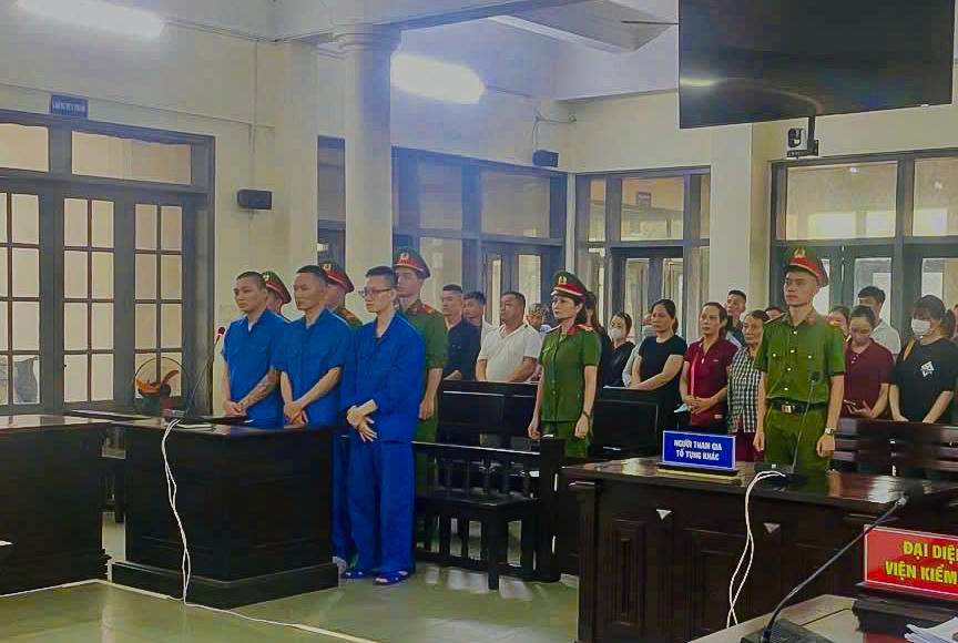 Các bị cáo tại phiên tòa. Các bị cáo tại phiên tòa.