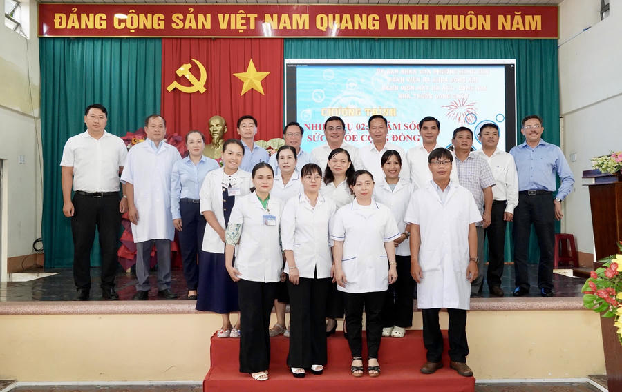 Đội ngũ y, bác sĩ phát huy hiệu quả mạng lưới y tế cộng đồng, đặc biệt đối với người cao tuổi và các nhóm yếu thế, góp phần nâng cao chất lượng an sinh xã hội trên địa bàn.