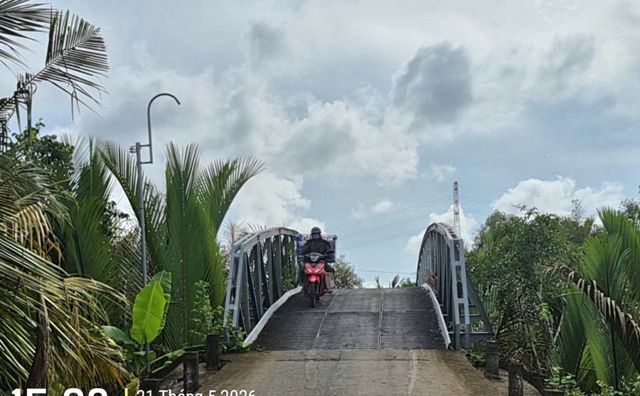 Nhiều tuyến đường tại xã Vĩnh Hoà được chỉnh trang, giúp việc đi lại cho người dân và vận chuyển hàng hóa thuận tiện hơn.