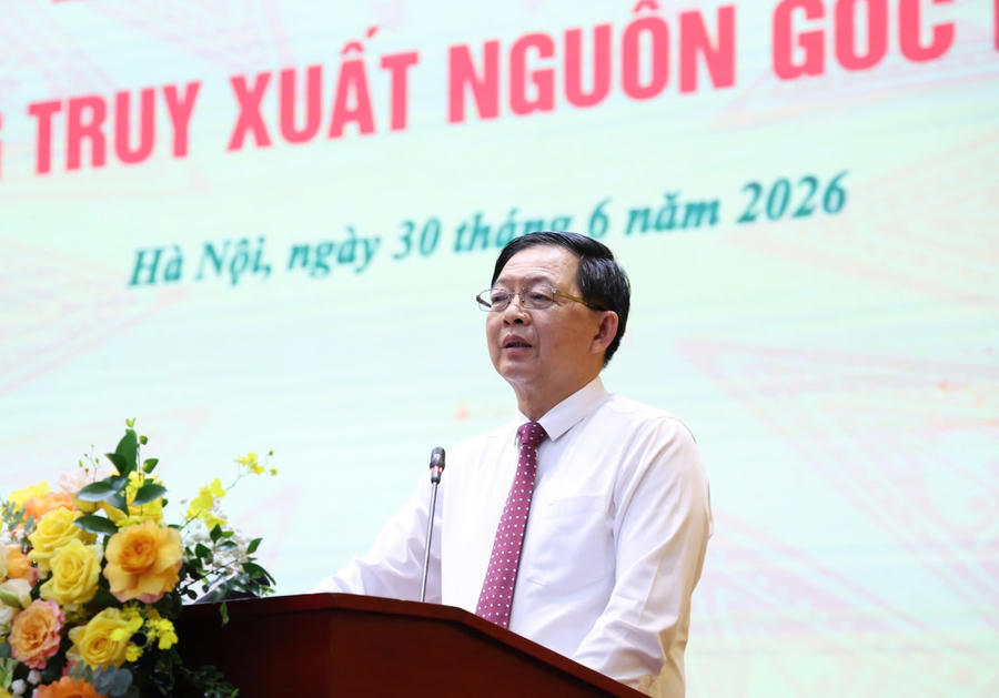 Phó Thủ tướng tin tưởng với sự vào cuộc đồng bộ của các bộ, ngành, địa phương, sự tham gia tích cực của cộng đồng doanh nghiệp và người dân, Hệ thống truy xuất nguồn gốc nông sản.