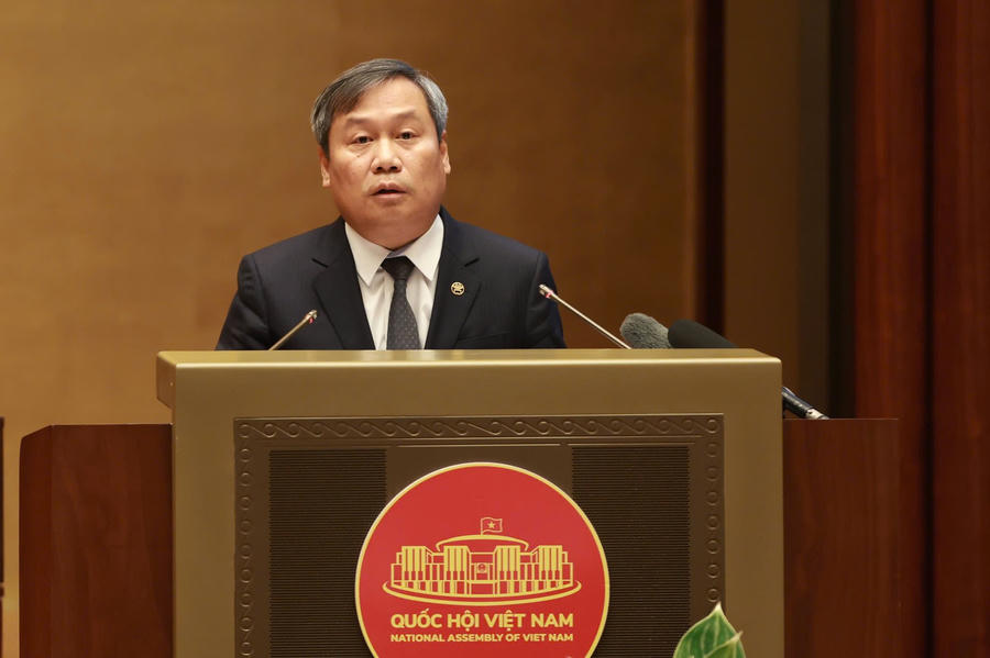 Ủy viên Trung ương Đảng, Phó Bí thư Thành ủy, Chủ tịch UBND thành phố Hà Nội Vũ Đại Thắng tham luận tại Hội nghị