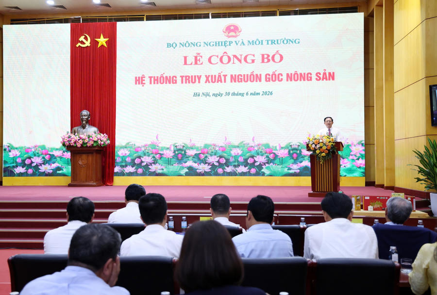 Phó Thủ tướng nhấn mạnh, ngành nông nghiệp đóng vai trò hết sức quan trọng, luôn là trụ đỡ của nền kinh tế.