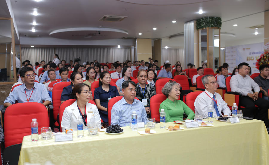 Đại biểu tham dự lễ công bố Khoa Xét nghiệm – Bệnh viện Đa khoa Thanh Vũ Medic Bạc Liêu đạt chuẩn ISO 15189:2022.