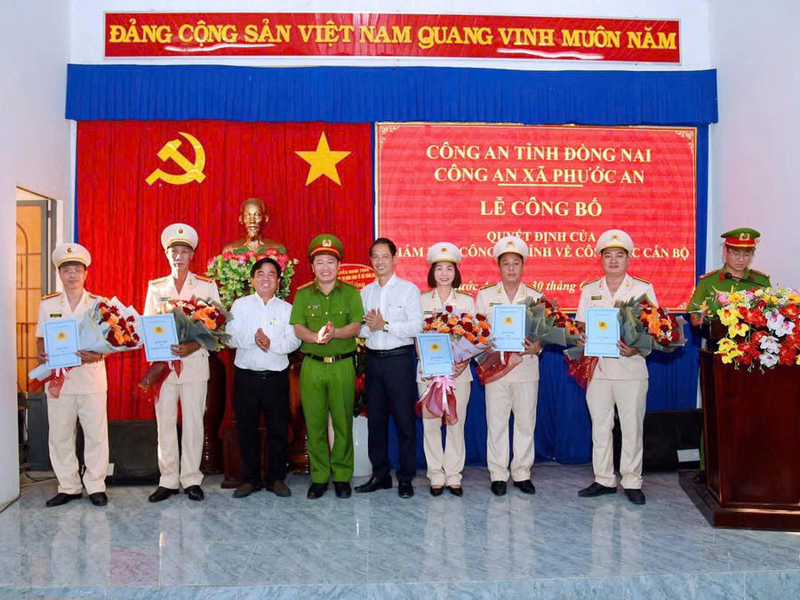 Kỷ niệm một năm thành lập là động lực để mỗi cán bộ, chiến sĩ Công an xã Phước An tiếp tục rèn luyện bản lĩnh chính trị,nâng cao trình độ chuyên môn, hoàn thành xuất sắc mọi nhiệm vụ được giao.